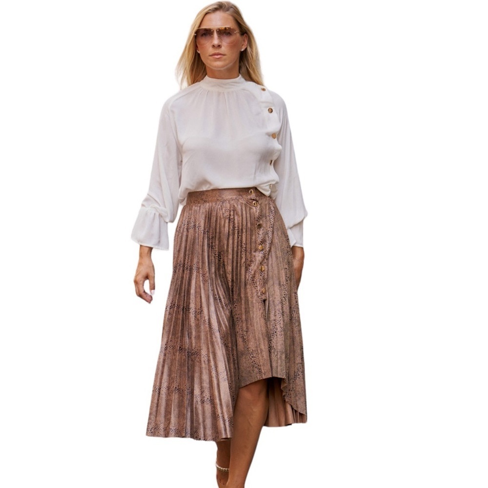 Alberto Makali Pleated Gold Snap Skirt